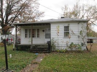 418 W Van Buren St, Millstadt, IL