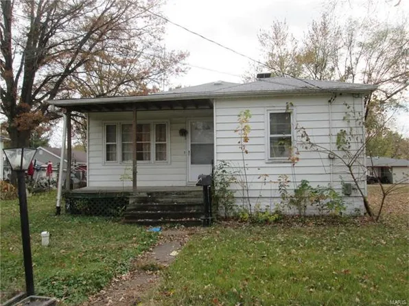 418 W Van Buren St, Millstadt, IL 62260