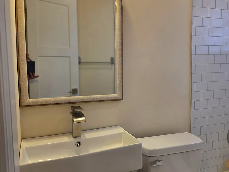 435 E Drachman St — Photo 18