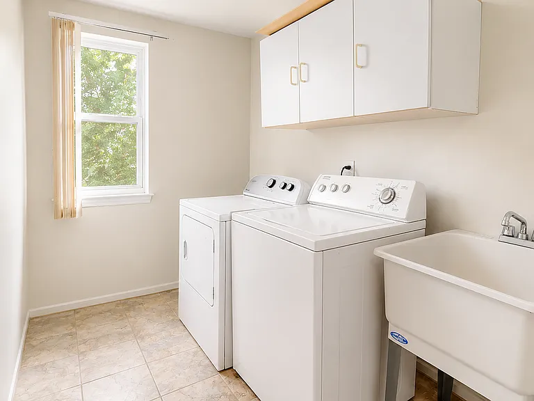 7622 Park Meadow Ln — Photo 17