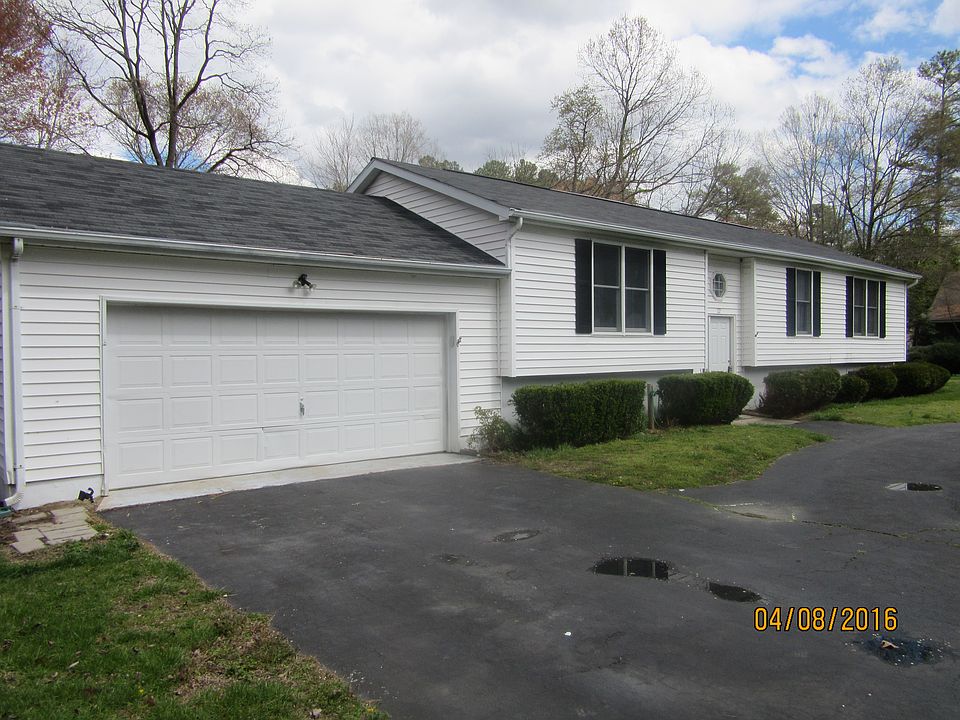 1st image of 22 Cedarwood Dr