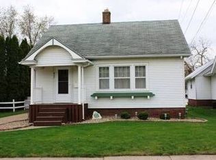 427 26th St SE, Cedar Rapids, IA 52403