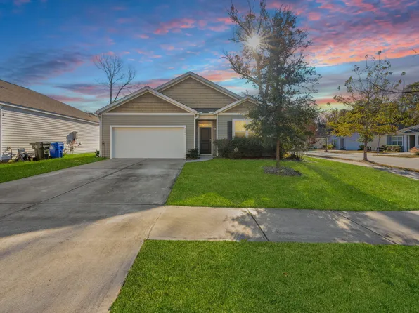 1846 Towne St, Johns Island, SC 29455