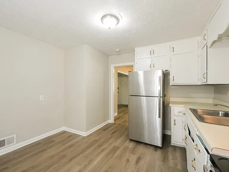 627 Grayson Pkwy — Photo 6