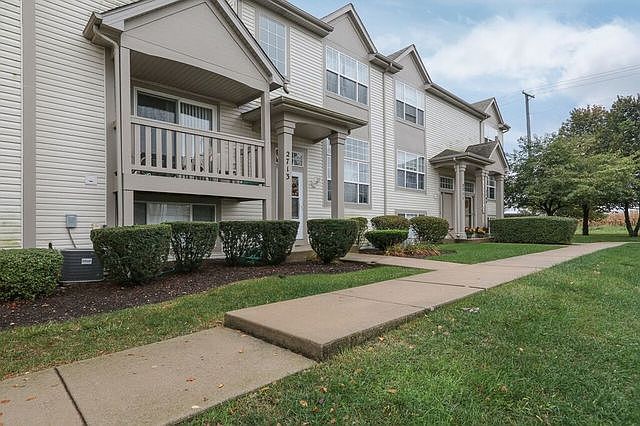 1st image of 2713 Canyon Dr