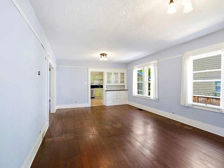 7245 N Newell Ave — Photo 4