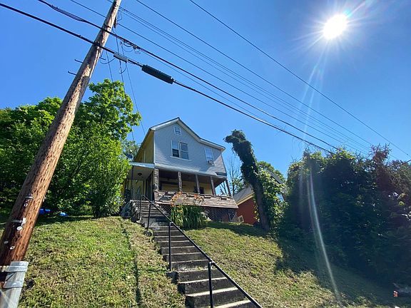 5th image of 427 W Washington St