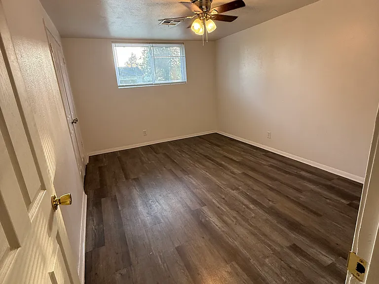 9205 E 32nd Pl — Photo 10