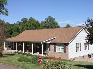 3114 Fletcher Dr, Saint Paul, VA 24283