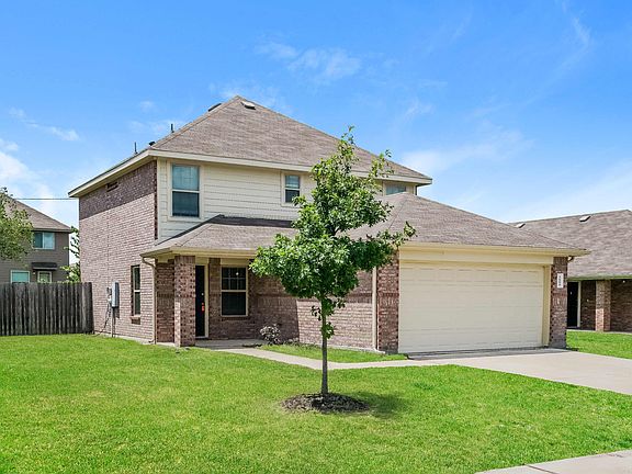 3rd image of 1600 Cardinal Dr