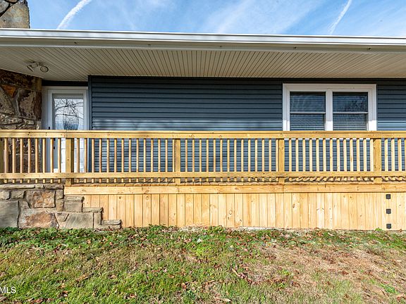 3rd image of 2324 Goldrush Rd