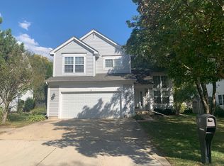 5 Clove Ct, South Elgin, IL 60177