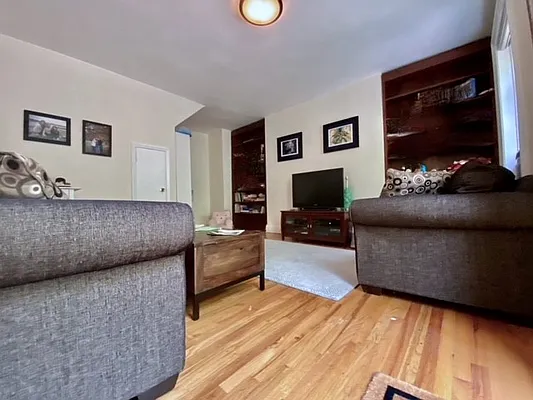 Rented by Corcoran | media 59