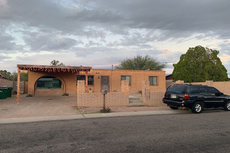 1st image of 3242 W Calle Cisne