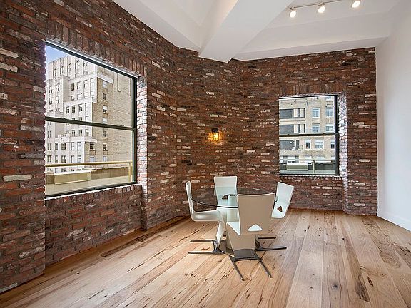 5th image of 99 John St #Penthouse 456