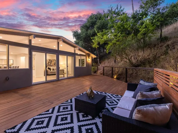 1315 Black Mountain Rd, Hillsborough, CA 94010