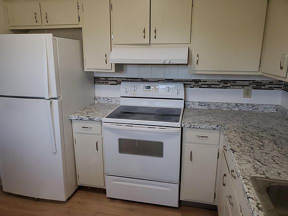 5th image of 4811 Nugent Dr #4811
