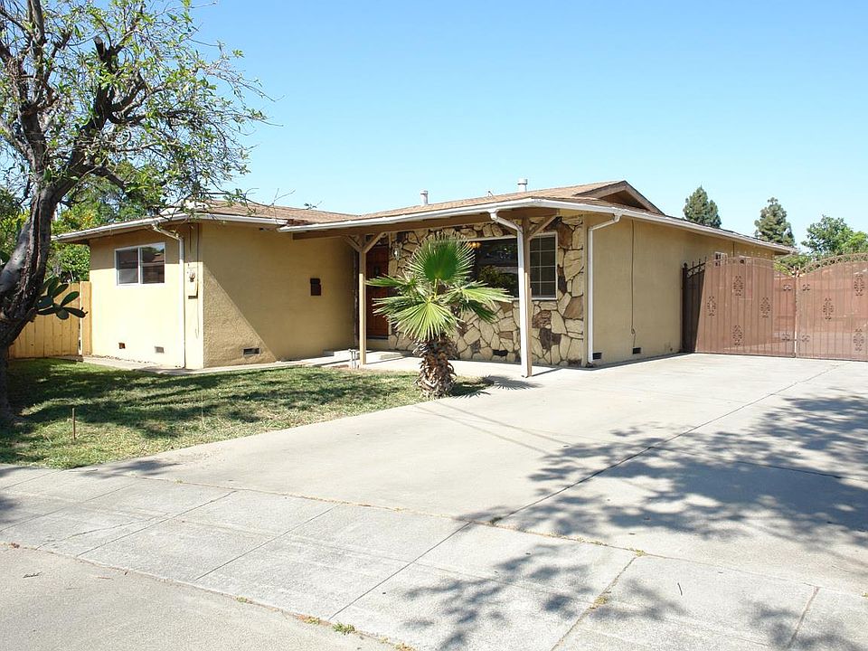 1st image of 2217 Lyons Ct