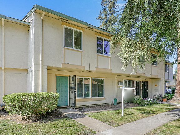 2nd image of 244 Palacio Royale Cir