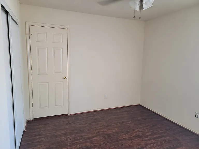 7005 Rovato Dr — Photo 4