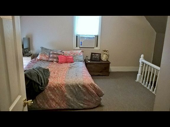 5th image of 301 W Washington St