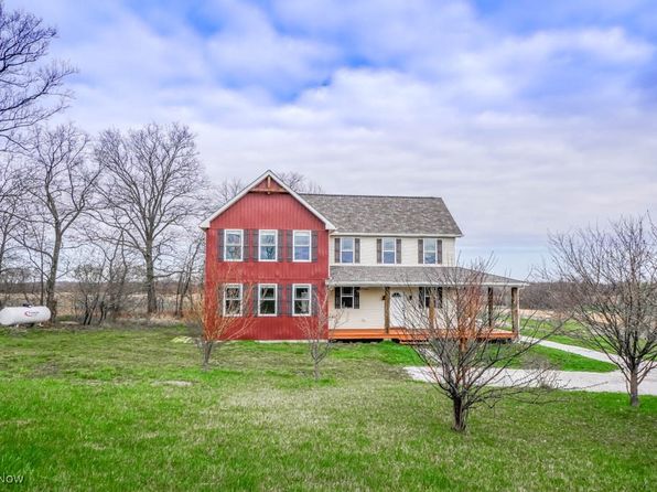 7841 State St NE, Louisville, OH 44641