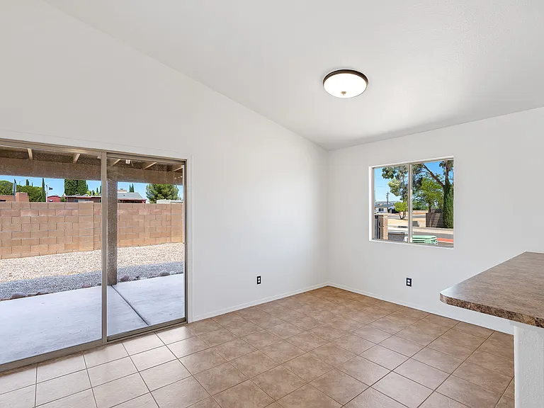902 Monte Vista Ave — Photo 6