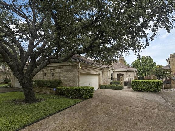 4th image of 10209 River Plantation Dr #B