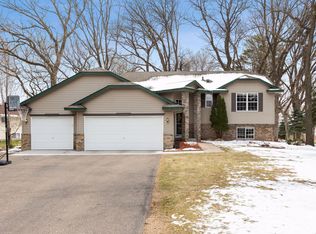 25584 Forest Boulevard Cir, Wyoming, MN 55092