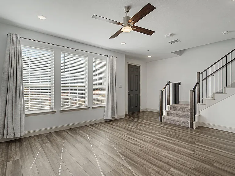 6032 Silverado Trl — Photo 6