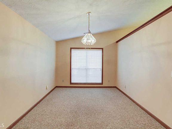 4th image of 905 Prestonwood Dr