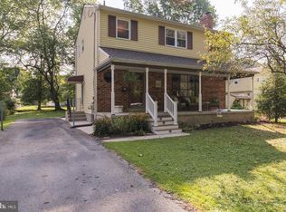 416 Hutchinson Ter, Holmes, PA 19043