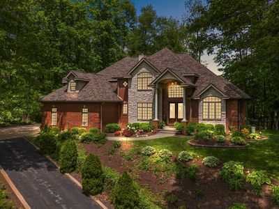 291 Hunt Club Dr, Valparaiso, IN, 46385