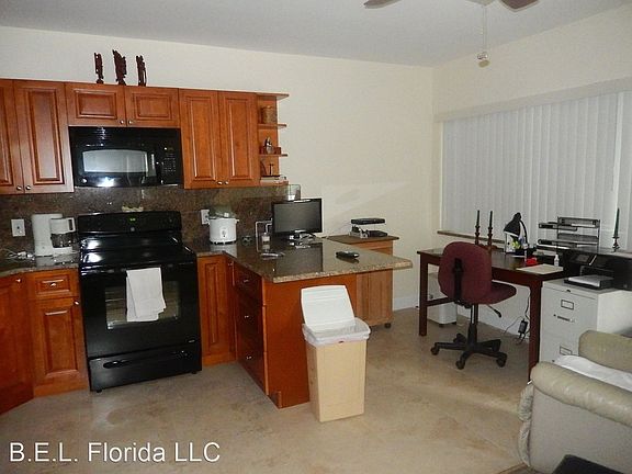5th image of 4552 Bougainvilla Dr APT 10