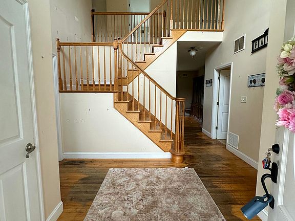 2nd image of 528 Vanderbilt Avenue