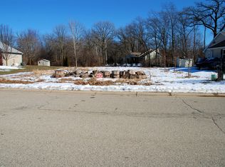 1034 Berwick Ave, Silver Lake, WI 53170
