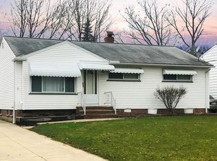 818 McKinley Ave, Bedford, OH 44146