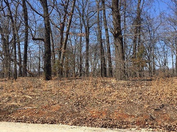 4th image of Cape Wood Dr