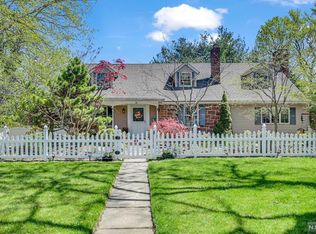 47 2nd St, Park Ridge, NJ 07656