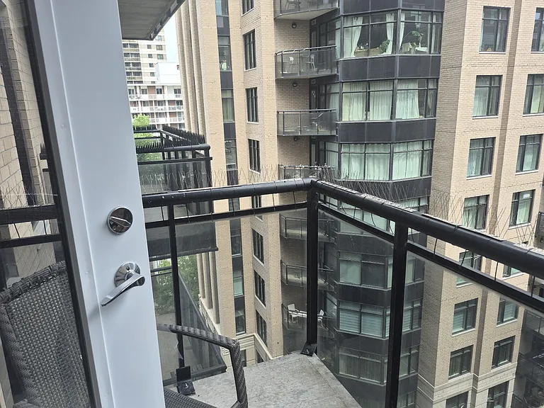 245 Kent St #907 — Photo 3