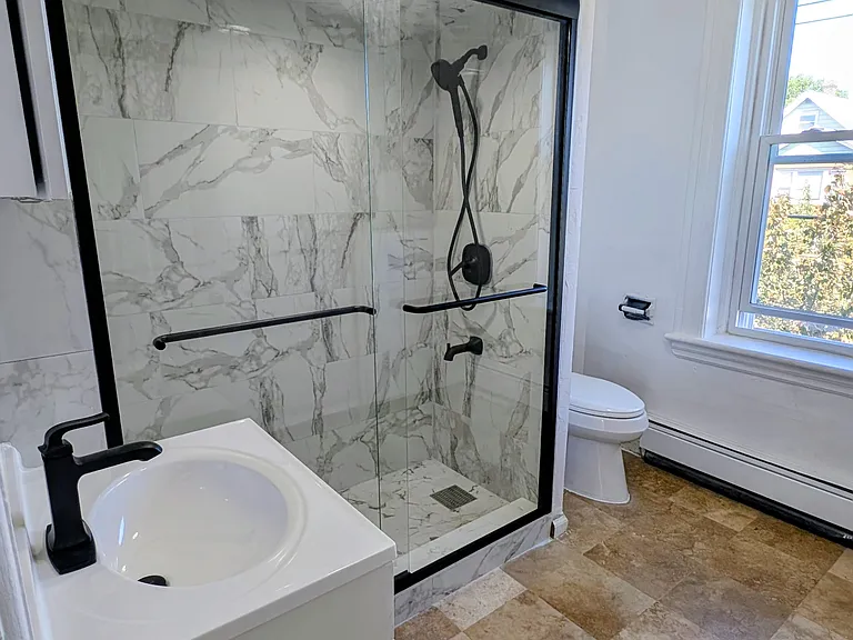 532 Fern Ave #2 — Photo 2