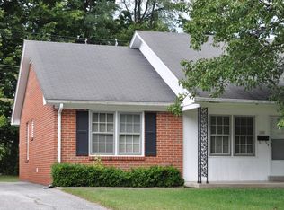 232 Woodhill Ln, Frankfort, KY 40601