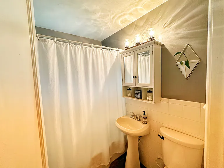 470 S Canosa Ct — Photo 18