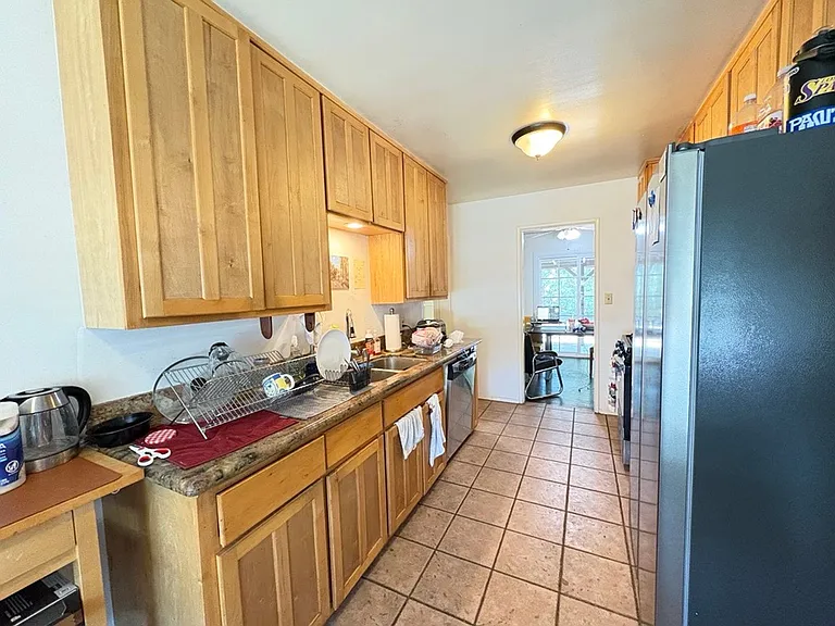 5121 Leo St — Photo 4