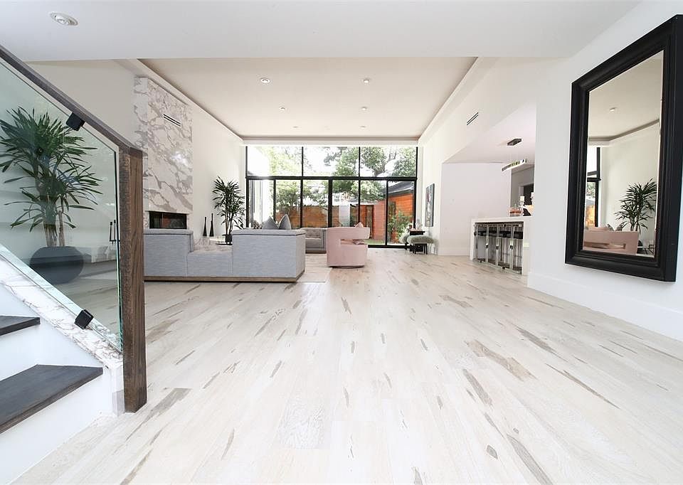 1st image of 12511 Barryknoll Ln