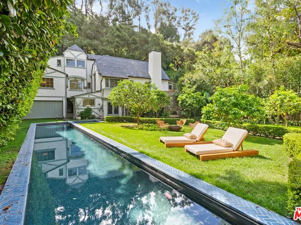 20 Latimer Rd, Santa Monica, CA 90402