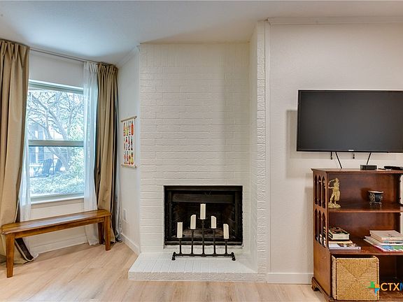 2nd image of 5608 Cougar Dr APT 117