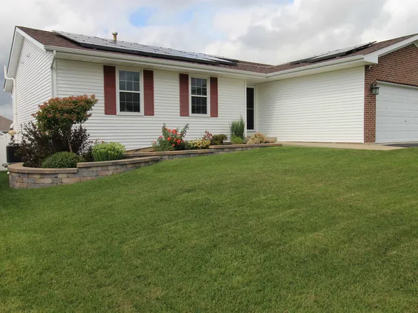 3042 Merseyshire Ln, Machesney Park, IL 61115