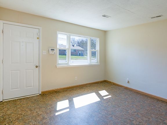 4th image of 3416 Silina Dr