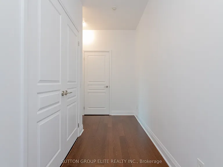 1 Hurontario St #808 — Photo 27
